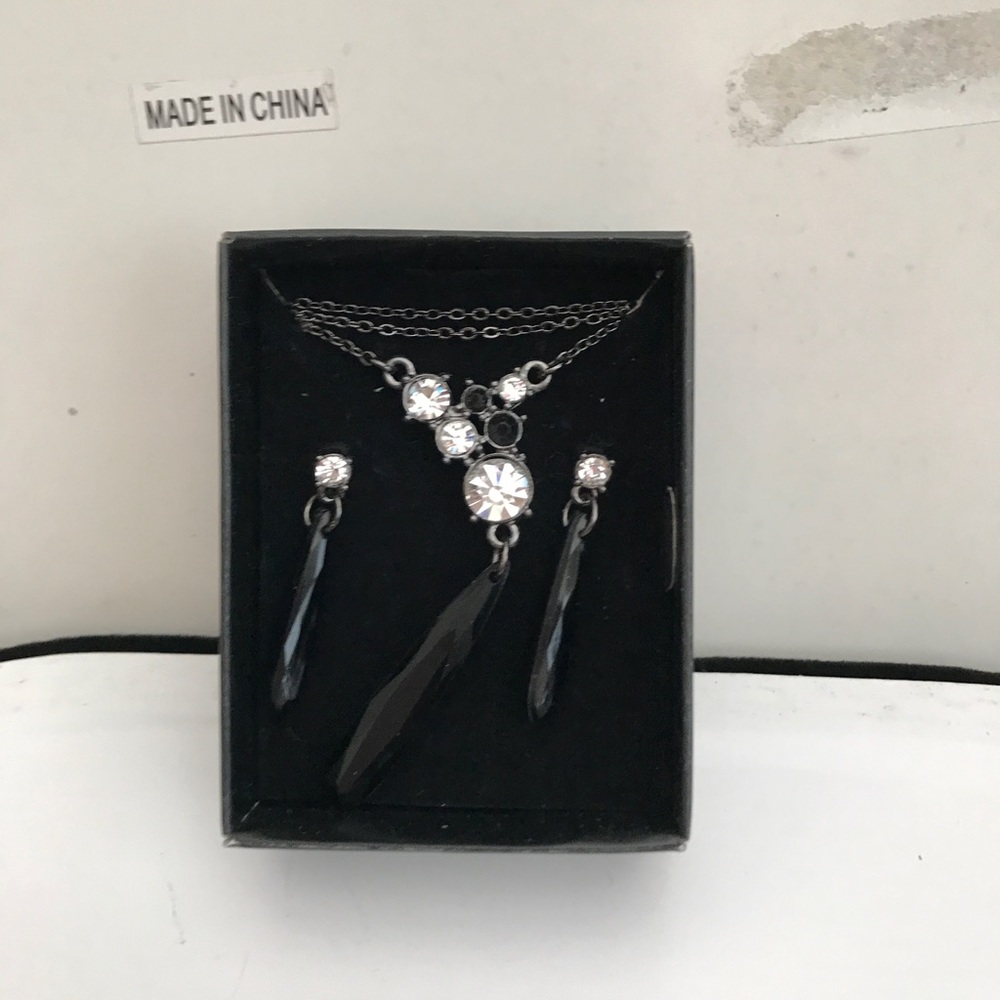 Gift Set - Picture 4 of 6